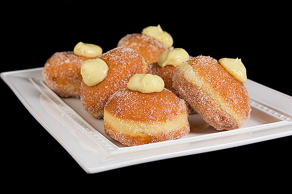 Бомболони, понички с крем и алтернативата на Dunkin Donuts — стъпка 16