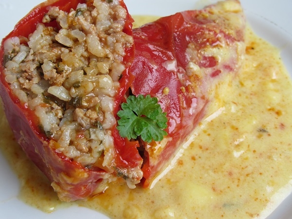 Пълнени чушки с кайма и ориз на фурна — стъпка 3