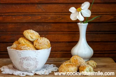 Соленки със сирене и кашкавал (вариант с и без квас)